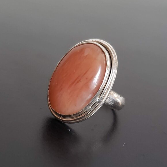 Oval PEACH Ring in Silver Large and Simple - Picture 9 of 12